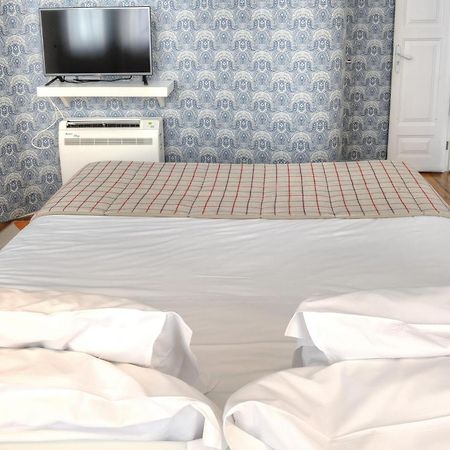 Three Houses & Bedrooms Порту Экстерьер фото