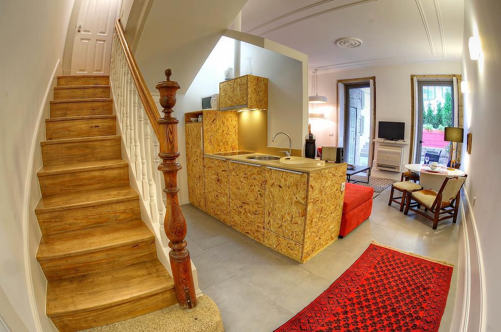 Three Houses & Bedrooms Порту Номер фото
