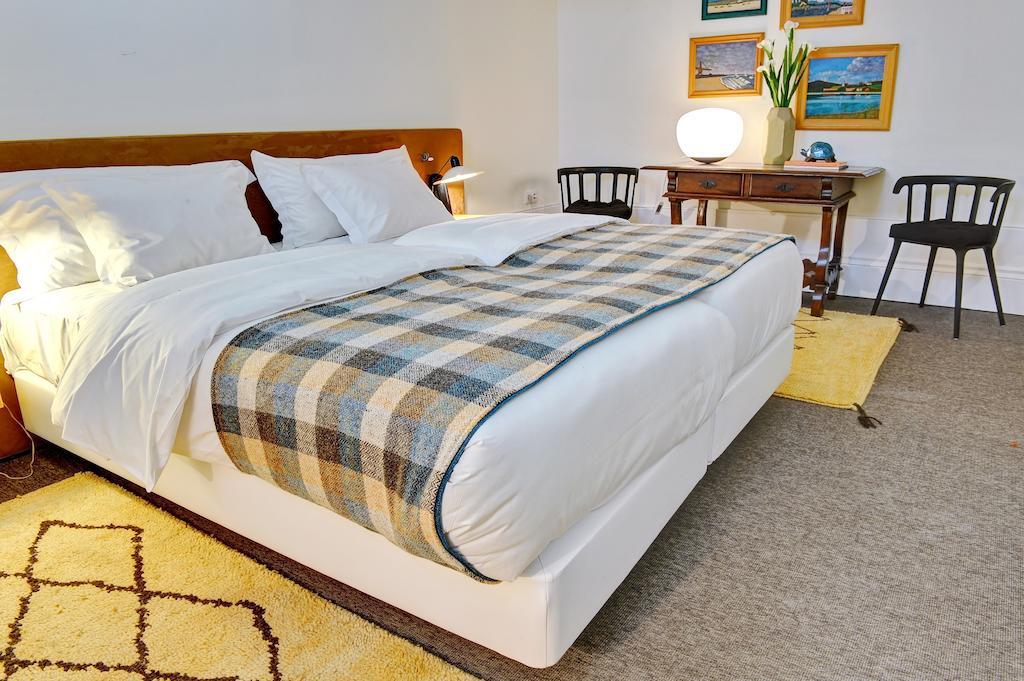 Three Houses & Bedrooms Порту Номер фото
